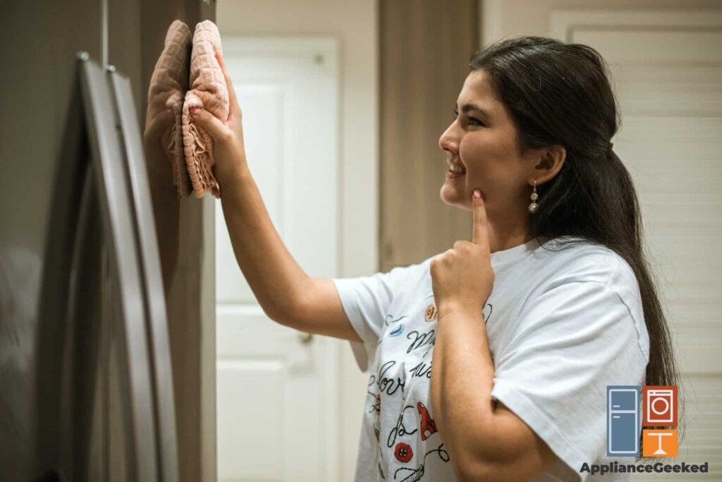 How to Turn off a Samsung Refrigerator [Quick and Easy Guide]