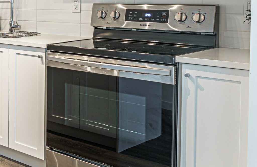 Why should I hard reset my Samsung oven