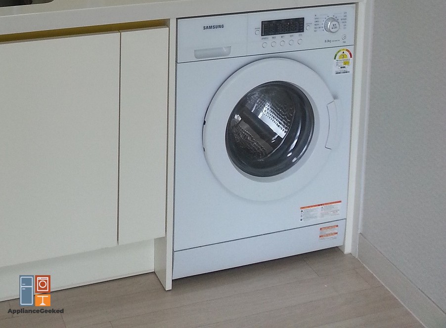 Is Samsung Washer Self-Clean light blinking