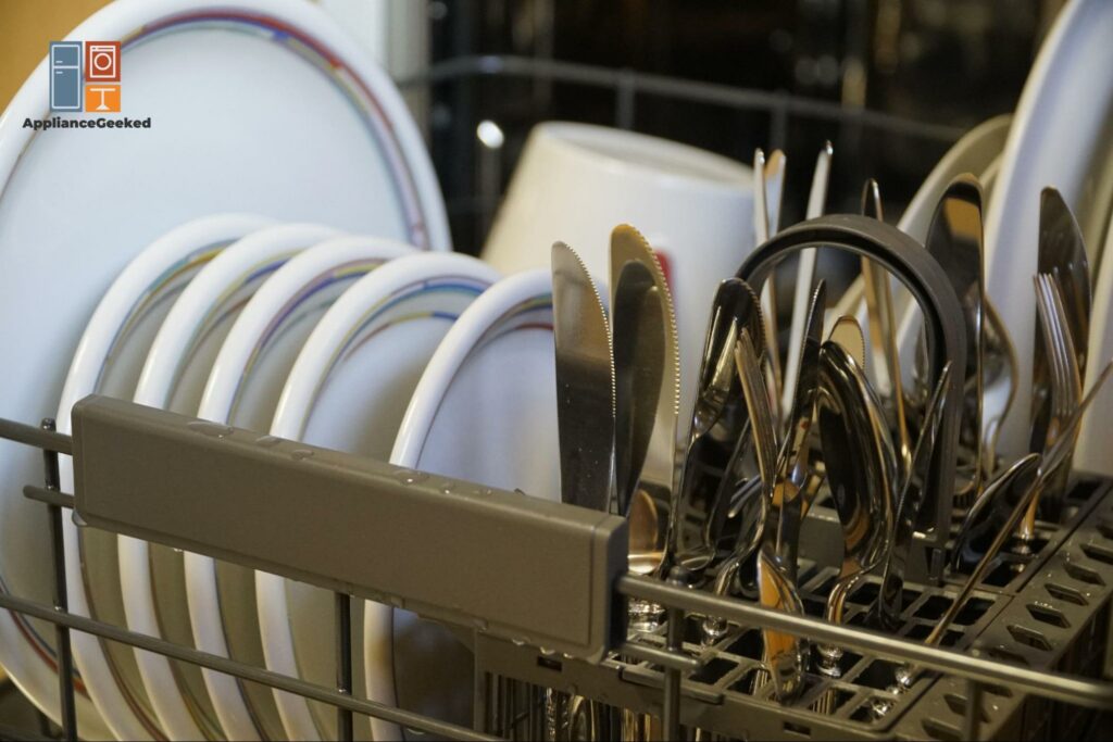 Why is my Bosch dishwasher not cleaning